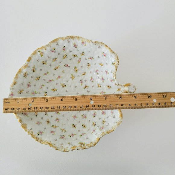 Vienna Porcelain Chintz Floral Bowl, Leaf Shaped, Quilted Pattern, Gold Trim - Picture 9 of 10